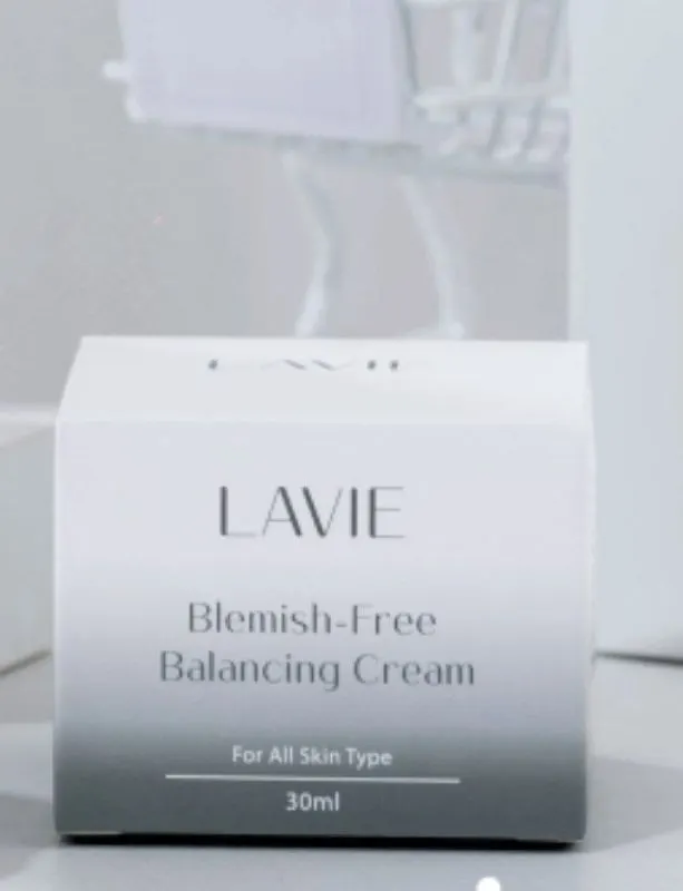 LAVIE Blemish Free Balancing Cream
